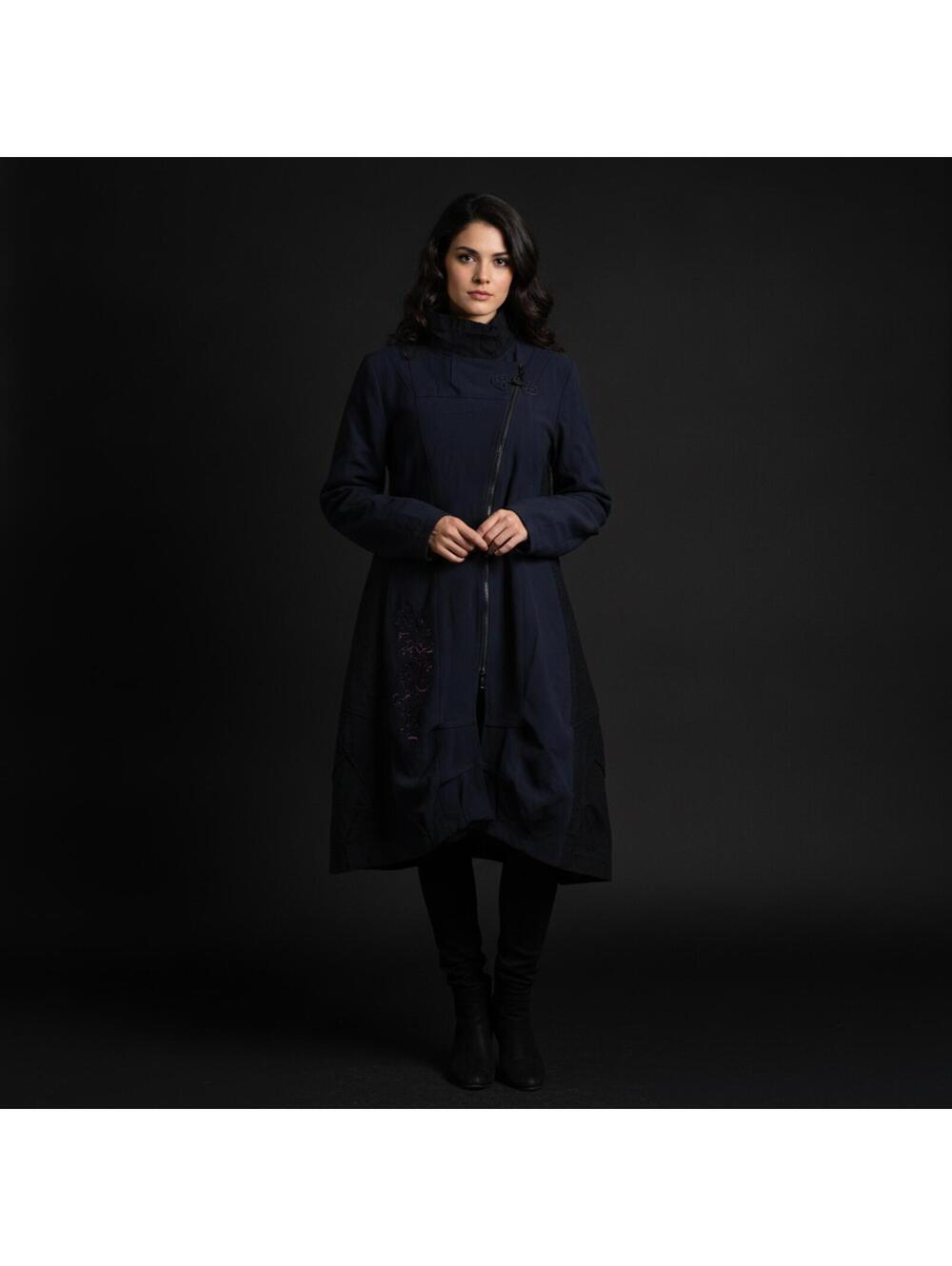 Aventure des Toiles Collection Black Embroidered Long Coat